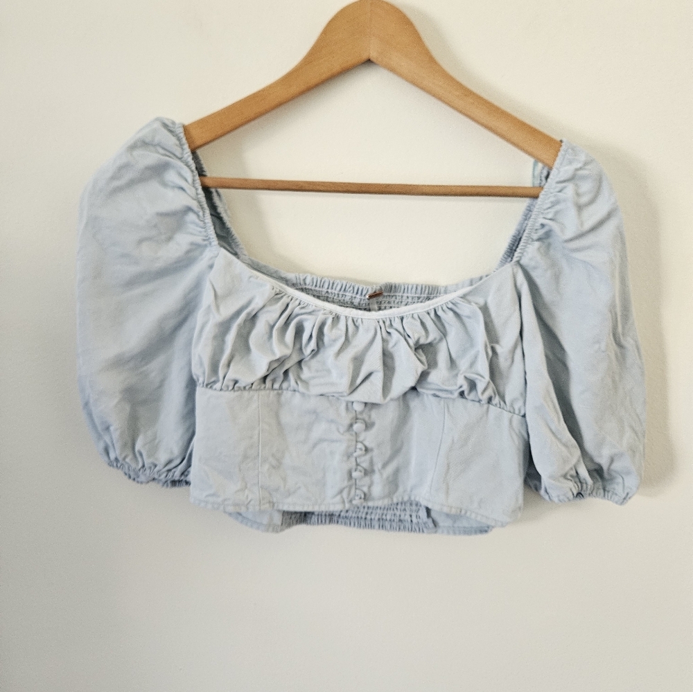Free people light blue denim/chambray peasant sleeve crop top